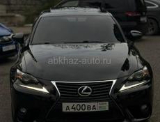 Lexus IS