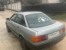 Audi 80