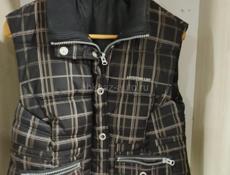 Продам жилетку 
