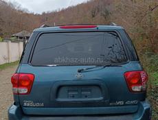 Toyota Sequoia