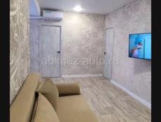 Продаётся в Пицунде за рынком 