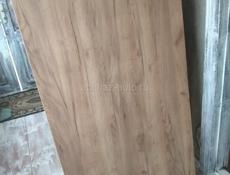 Обеденный стол новый  совершенно  . Срочная продажа 