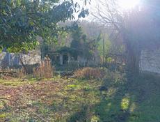 УЧАСТОК БАГМАРАН С ВЕТХИМ СТРОЕНИЕМ