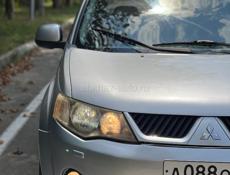 Mitsubishi Outlander XL