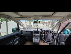 Делика 2007 год полное каплектация 2.4 полный привод есть блокировка в хорошем состоянии 550 т небольшой торг 3 люка , есть дела по ходовой