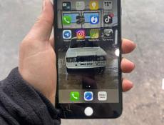 продам iPhone 8 Plus. При идеальном состоянии АКБ 100%