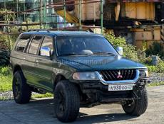 Mitsubishi Pajero Sport