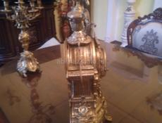 Продою часы   бронзовые  настольные  стариные настоящая  бронза 