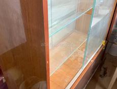 Продаю сервант в отличном состоянии 