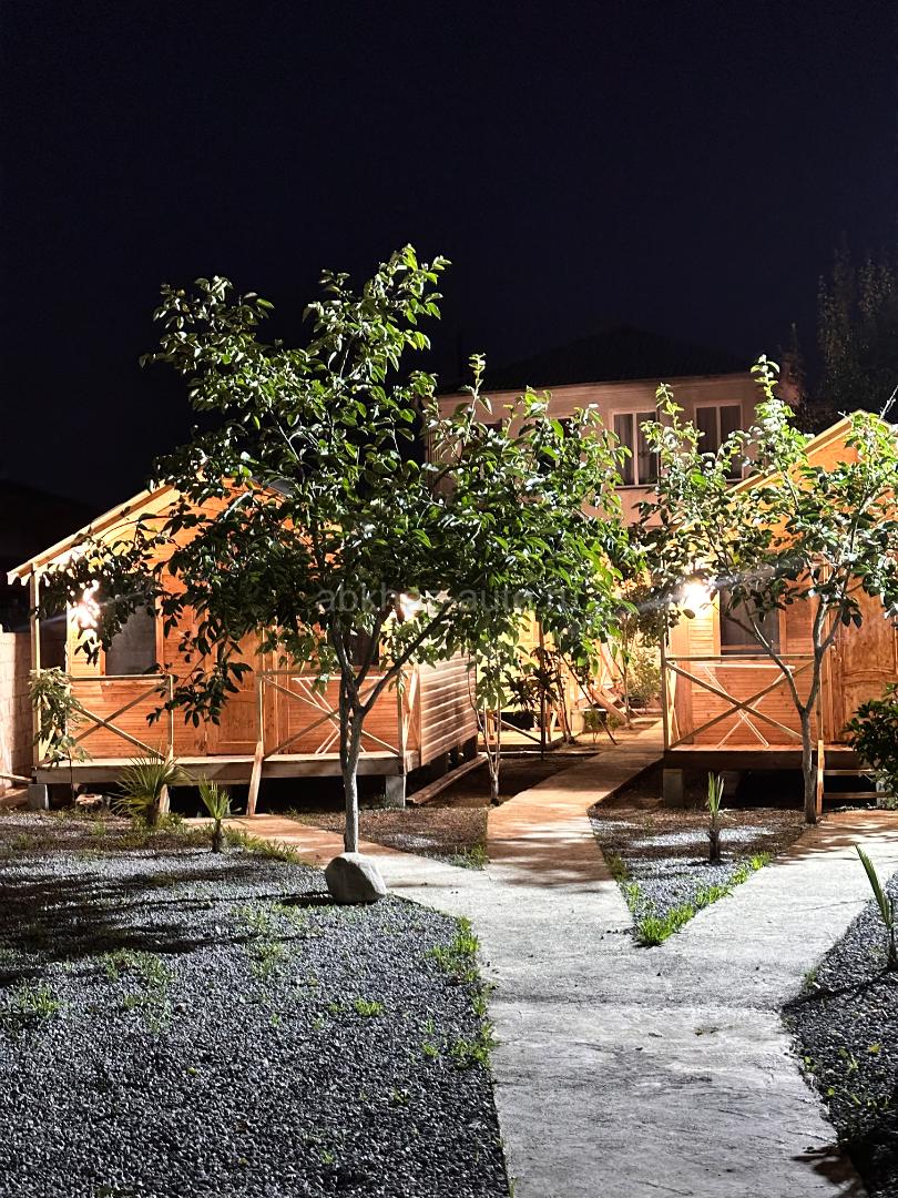 Сдам 3-х местные коттеджи 