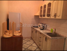 Сдается 2х комнатная квартира в центре 