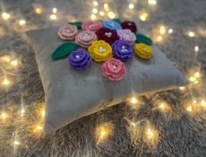 Декоративная подушка из бархата