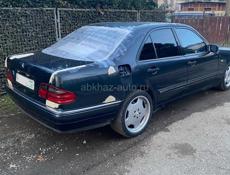 Mercedes-Benz E-Класс