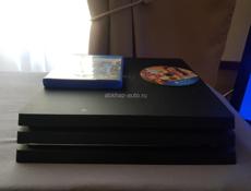 Продаю PS 4 PRO  срочно