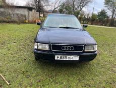 Audi 80