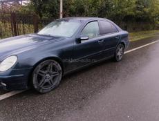 Mercedes-Benz 200-Series