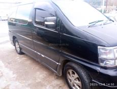 Nissan Elgrand