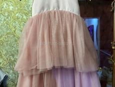 Платье нарядное 