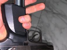 Пистолет поем