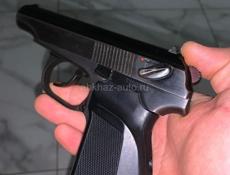 Пистолет поем