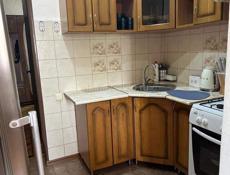 Сдается 2-комнатная квартира, переделанная в 3-комнатную. г.Сухум ул.Сахарова