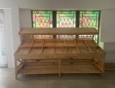 Продается деревянная стойка для овощей для любого пользования в магазине