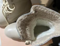 Ботиночки для девочек размер 34, не подошли по размеру продам за пол цены 