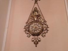 Продою часы бронза  