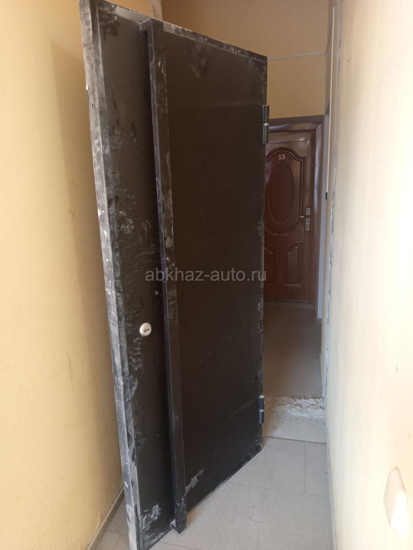 Продаю дверь размеры 205 на 90 