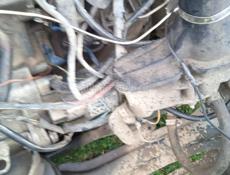 Стартер генератор на гидравлика насос радиатор ещё есть другие запчасти