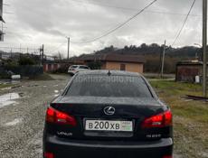 Lexus IS
