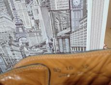 Продаю детские ботинки кожа