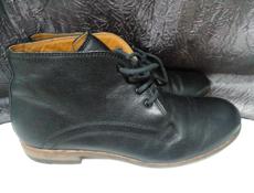 Продаю детские ботинки кожа