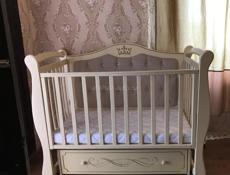 Продаю детскую кроватку