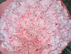  букеты из атласных роз 