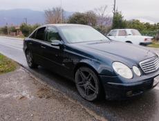 Mercedes-Benz 200-Series