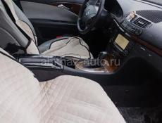 Mercedes-Benz 200-Series