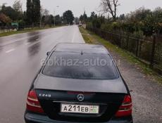 Mercedes-Benz 200-Series