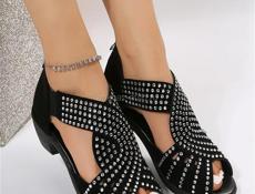Туфли со стразами