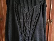 Свитер черный. Новый