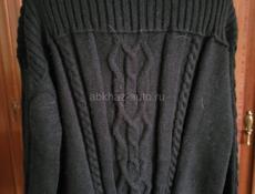 Свитер черный. Новый