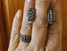 Серебряные серьги и кольцо