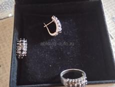 Серебряные серьги и кольцо