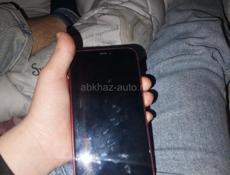 Продам телефон Айфон 11