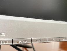 Монитор Samsung 