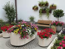 Цветочные вазоны 