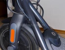 Segway Ninebot F25 Electric Kick