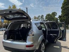 Mitsubishi Outlander XL