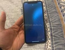 Продаю два 11 айфона