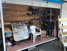 Сдается торговая лавка на территории пещеры, место проходимое за счет общественного туалета, не путать с территорией сувенирного рынка 